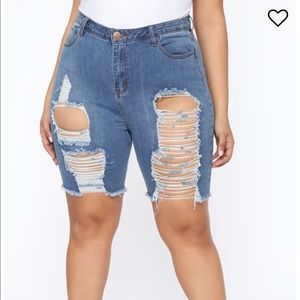 Ripped Shorts/Jeans